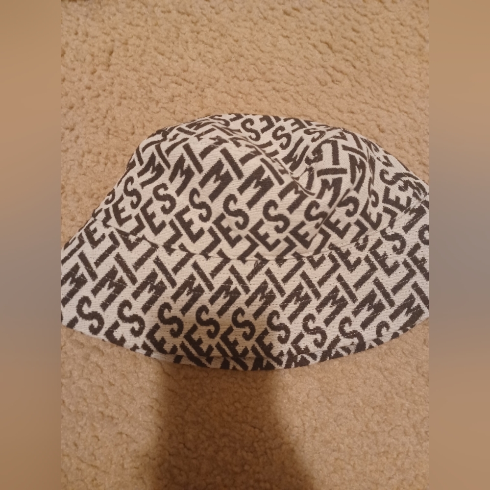 Bucket Hat